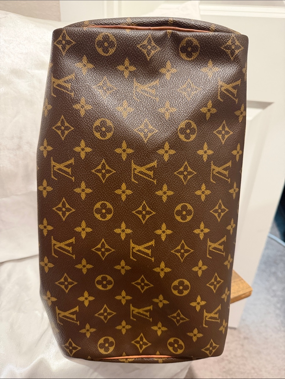 AUTHENTIC Louis Vuitton Monogram Speedy 35 - Preowned - Picture 7 of 13